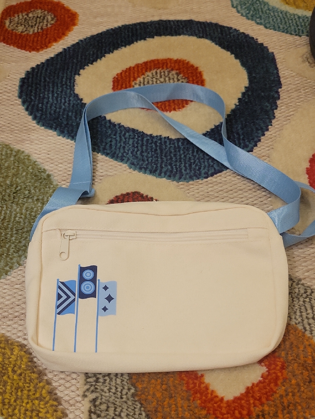 2025 Austin City Limits Festival Cream Crossbody Bag With Light Blue Strap